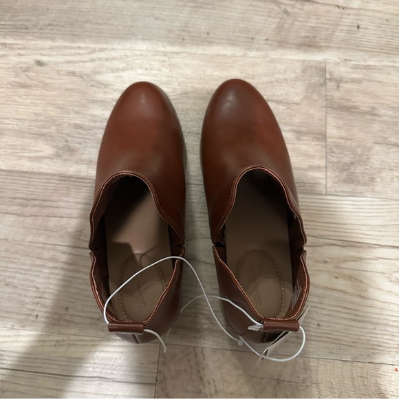 Universal Thread Booties NWT - Picture 5 of 7